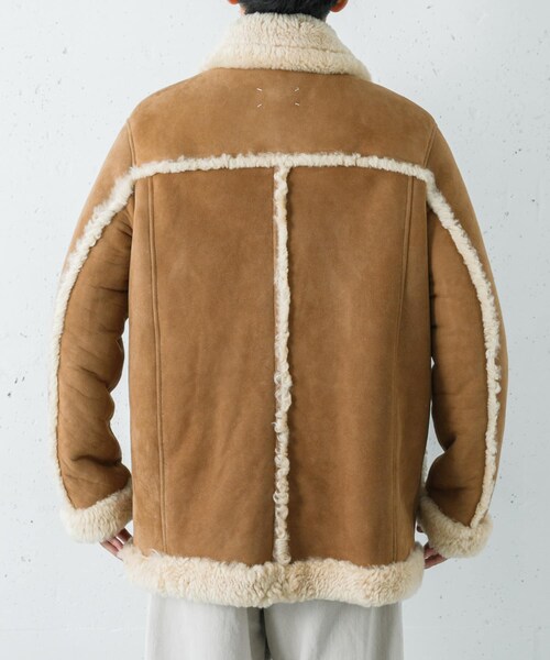 URBAN RESEARCH(アーバンリサーチ)の「Maison Margiela SPORTSJACKET SY1422(ムートンコート・メンズ・124Ddesert/900 Black・48)」の6枚目の写真