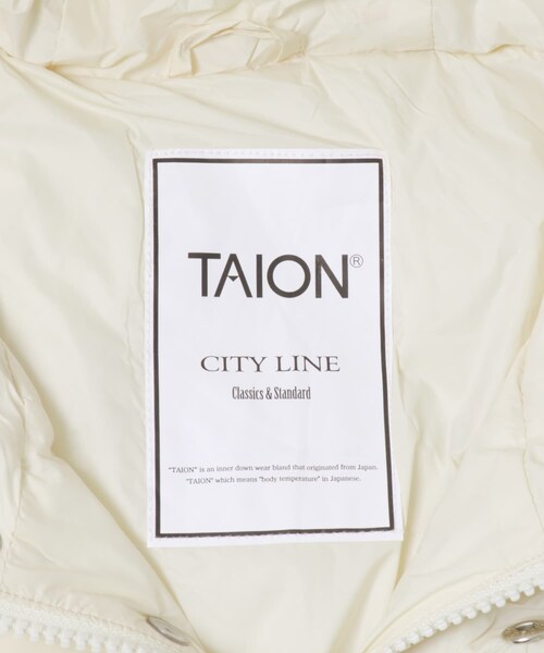 ITEMS URBANRESEARCH（アイテムズ アーバンリサーチ）の「TAION　HOOD LONG DOWN JACKET（その他アウター・レディース・BLK/OFF/D.CHOCO・M/L/XL）」の16枚目の写真