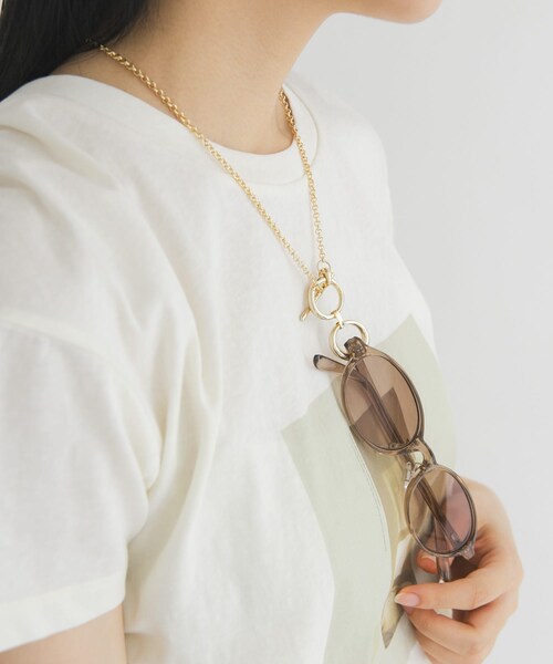 KBF（ケイビーエフ）の「サングラスホルダーネックレス（ネックレス・レディース・SILVER/GOLD・One）」の2枚目の写真