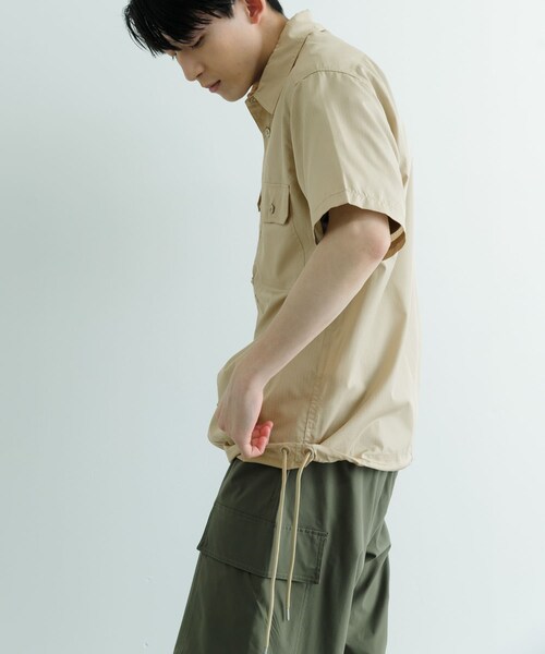 ITEMS URBANRESEARCH(アイテムズ アーバンリサーチ)の「TAION Military Half Sleeve Shirts(シャツ/ブラウス・メンズ・BLK/OLV/D.SAGE GRN/CREAM/L.BRN・M/L)」の9枚目の写真