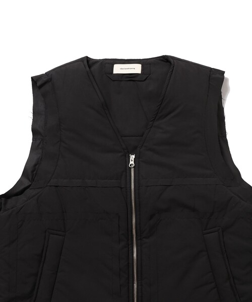 ADAM ET ROPE'（アダムエロペ）の「【mfpen/エムエフペン】Padded Vest（ベスト・メンズ・ブラック・L/M）」の4枚目の写真
