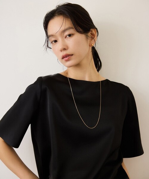 ROPE'（ロペ）の「ドレープサテンティーブラウス/セットアップ対応・イージーケア（シャツ/ブラウス・レディース・ブラック/キャメル系/ベージュ・F）」の22枚目の写真