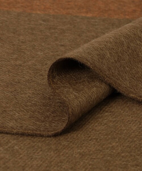 URBAN RESEARCH（アーバンリサーチ）の「THE INOUE BROTHERS　Brushed Scole Stripe（マフラー・メンズ・Grey/Khaki/Br/Camel/Blk/Greige・one）」の13枚目の写真