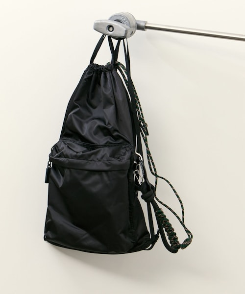 ADAM ET ROPE'(アダムエロペ)の「【NOMADIS for ADAM ET ROPE'】別注 ストラップ付 LATT(バックパック/リュック・レディース・ブラック/ブラウン・F)」の1枚目の写真