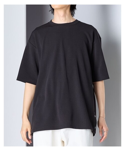 nissen（ニッセン）の「肌離れがよいオーバーサイズ裾ボタン付5分袖Tシャツ【大きいサイズ有】　吸汗速乾・UVカット（Tシャツ/カットソー・メンズ・ダークオレンジ/ダークブラウン/チャコール/黒・M/L/LL/3L/4L/5L/6L/8L/10L）」の5枚目の写真