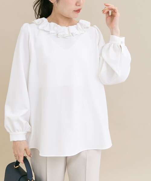 URBAN RESEARCH ROSSO（アーバンリサーチロッソ）の「『WEB限定』コサージュカラー2WAYブラウス（シャツ/ブラウス・レディース・OFF/BLK×OFF・Free）」の5枚目の写真