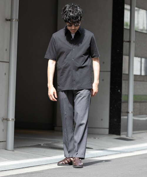 URBAN RESEARCH ROSSO（アーバンリサーチロッソ）の「『セットアップ対応』『防シワ』サマーウール調ストレートスラックス（その他パンツ・メンズ・BEIGE/GRAY/BLACK・M/L）」の22枚目の写真