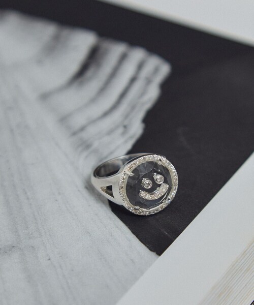 ADAM ET ROPE'（アダムエロペ）の「【J'aDoRe・店舗限定】【MALUS /マリュス】Crystal smile ring（リング・レディース・シルバー・10/11/12）」の5枚目の写真