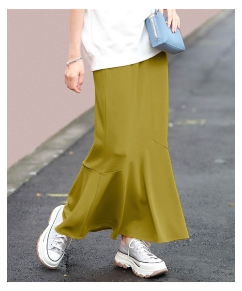 nissen（ニッセン）の「大きいサイズ  よく伸びるやわらかマーメイドスカート（ゆったりヒップ）（スカート・レディース・ロイヤルブルー/アシッドイエロー/黒・L/LL/3L/4L/5L/6L/8L/10L）」の22枚目の写真