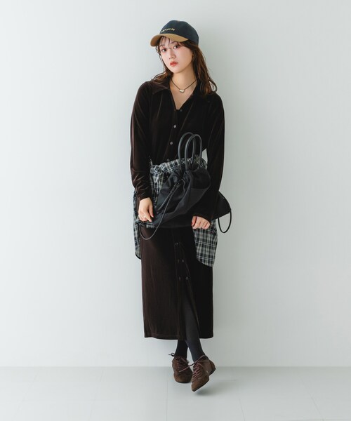 RODE SKO(ロデスコ)の「ショルダー付撥水キンチャクバッグ(ショルダーバッグ・レディース・BLACK/GRAY/IVORY・one)」の22枚目の写真