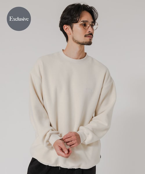 URBAN RESEARCH(アーバンリサーチ)の「『別注』THOUSAND MILE×URBAN RESEARCH ニットフリースクルーネックプルオーバー(その他トップス・メンズ・BLACK/CHARCOAL/NAVY/OFF・M/L)」の1枚目の写真