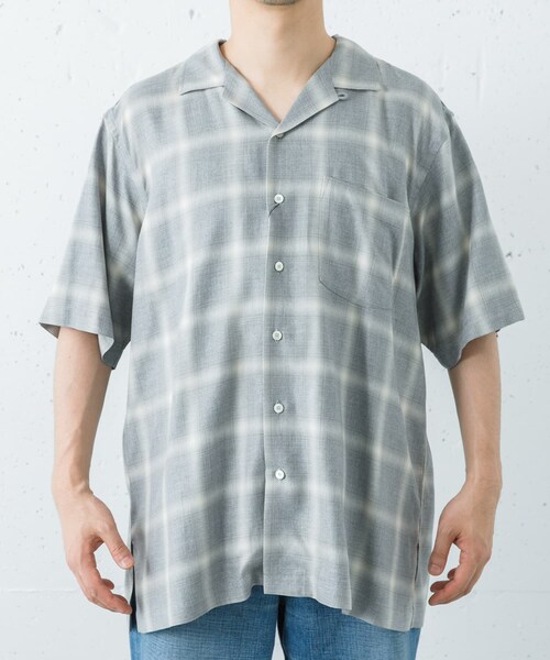 URBAN RESEARCH(アーバンリサーチ)の「COTTON PAN SOHOオンブレシャツショートスリーブ(シャツ/ブラウス・メンズ・GRAY/RED×BLK・2/3)」の5枚目の写真