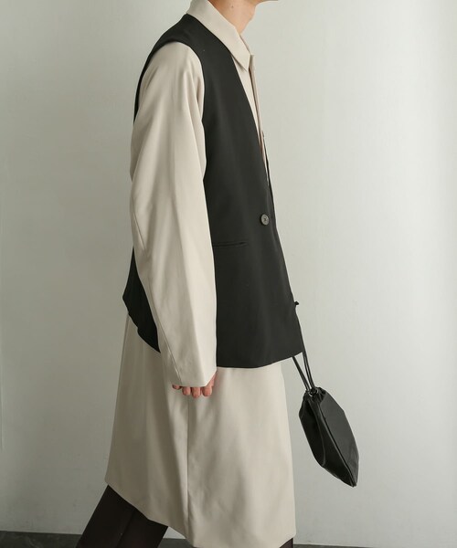 SENSE OF PLACE by URBAN RESEARCH(センスオブプレイスバイアーバンリサーチ)の「ダブルテーラードベスト(ベスト・メンズ・BLACK/GREEN/L.KHAKI/BLUE/OLIVE・M/L)」の12枚目の写真