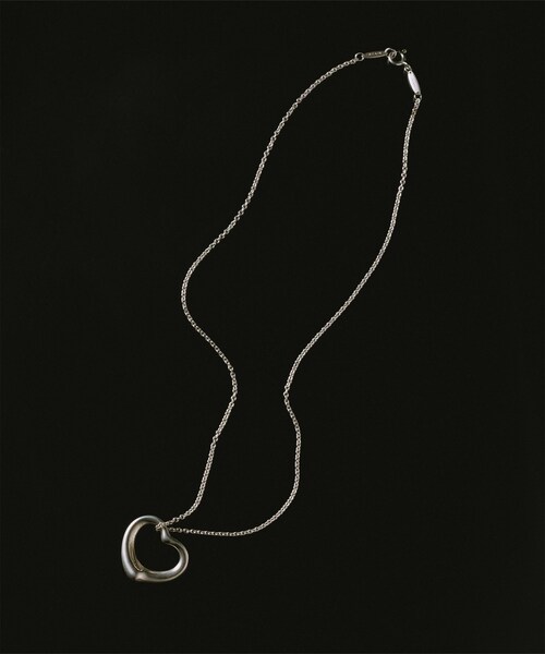 ADAM ET ROPE'(アダムエロペ)の「【VINTAGE JEWELRY】TIFFANY オープンハート ネックレス(ネックレス・メンズ・シルバー・F)」の2枚目の写真