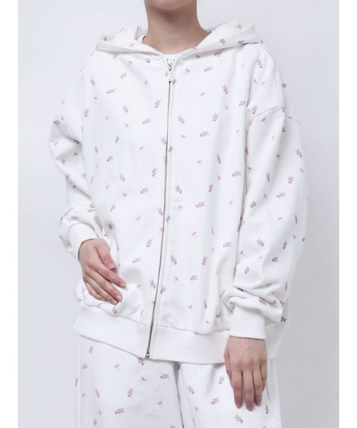 CALNAMUR MEZZO PIANOベリエちゃん HOODIE カルナムール CALNAMUR（カルナムール）の「【MEZZO PIANOコラボ】ベリエちゃん