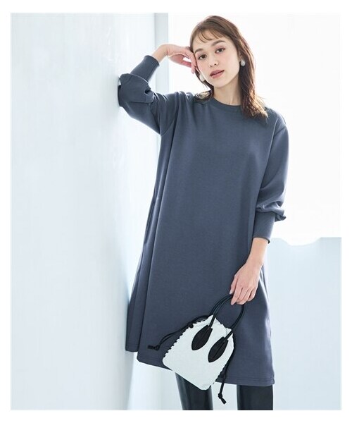 nissen（ニッセン）の「＜大きいサイズ＞ゆるシルエットダンボールニットAラインチュニック（チュニック・レディース・黒/グレイッシュブルー/杢チャコールグレー・L~LL/3L~4L/5L~6L/8L/10L）」の14枚目の写真