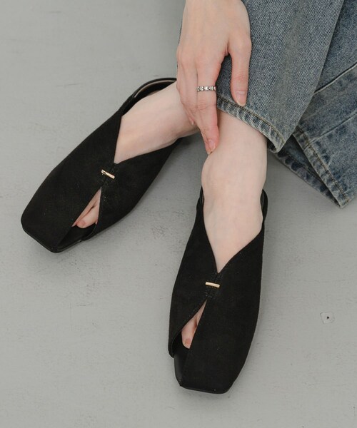 SENSE OF PLACE by URBAN RESEARCH(センスオブプレイスバイアーバンリサーチ)の「Vカットアシンメトリーパンプス(パンプス・レディース・BLACK/BROWN・S/M/L)」の17枚目の写真