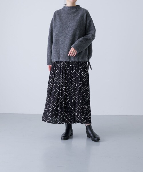 かぐれ（カグレ）の「Boa pullover（Tシャツ/カットソー・レディース・BEIGE/CHARCOAL・FREE）」の7枚目の写真