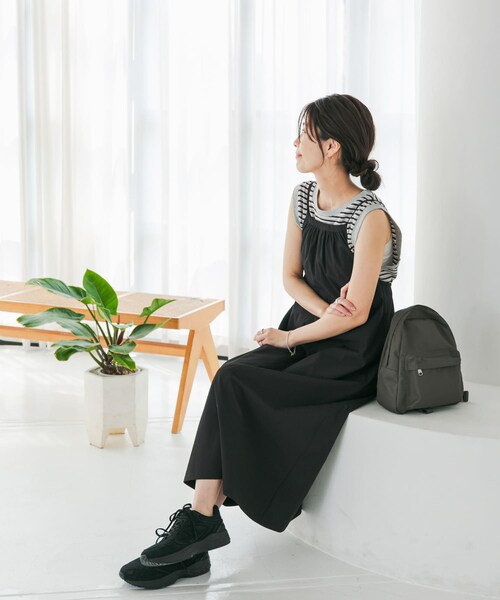URBAN RESEARCH DOORS(アーバンリサーチドアーズ)の「『仁村紗和さん着用』『UR TECH』サマシェアバックドロストキャミワンピース(ワンピース・レディース・GRAY/BLACK・M)」の9枚目の写真