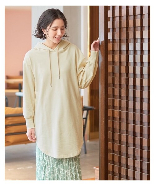 nissen（ニッセン）の「大きいサイズ 綿１００％裾ラウンドパーカーチュニック（チュニック・レディース・黒/スモークカーキ/ラテホワイト/ベイクドオレンジ/ピュアブルー・L/LL/3L/4L/5L/6L/8L/10L）」の18枚目の写真