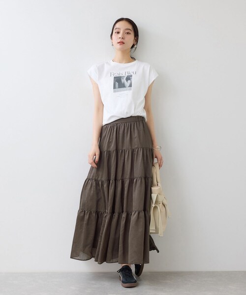 VIS(ビス)の「ツヤシフォンティアードスカート(スカート・レディース・オフホワイト/ダークブラウン・F)」の17枚目の写真