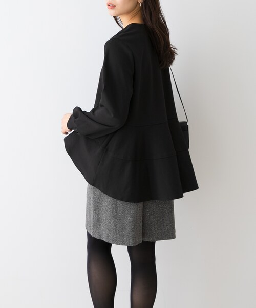 URBAN RESEARCH ROSSO（アーバンリサーチロッソ）の「F by ROSSO　ペプラムカットプルオーバー（Tシャツ/カットソー・レディース・ECRU/BLACK・FREE）」の19枚目の写真