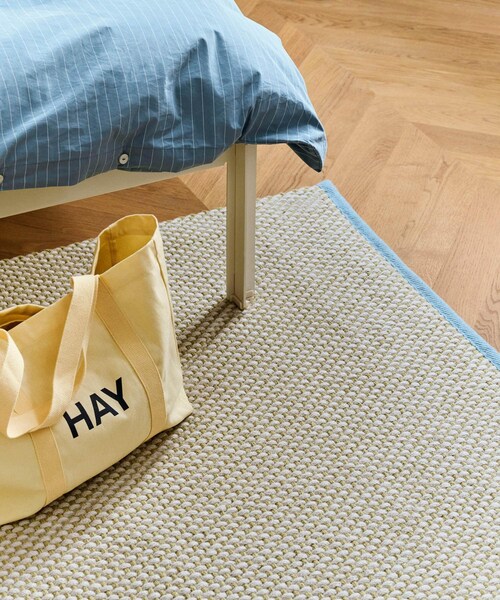 SENSE OF PLACE by URBAN RESEARCH(センスオブプレイスバイアーバンリサーチ)の「HAY Shopper Bag M(トートバッグ・メンズ・LAVENDER/SoftYellow/Burgundy/SteelBlue・One)」の11枚目の写真