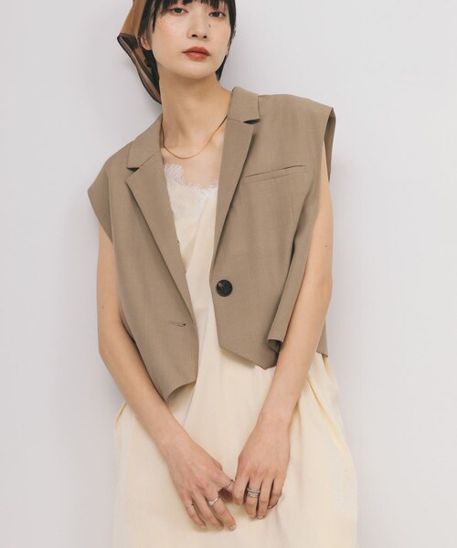 KBF（ケイビーエフ）の「ルーズテーラードベスト（テーラードジャケット・レディース・SAND/BLACK・one）」の17枚目の写真
