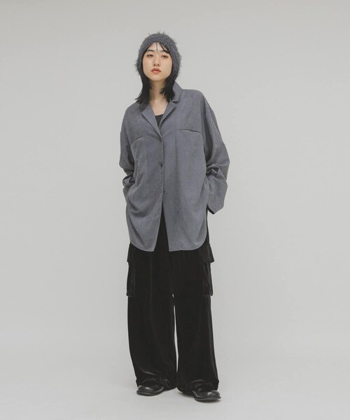 KBF（ケイビーエフ）の「ピーチスキンBIGシャツ（シャツ/ブラウス・レディース・IVORY/BLUE GRAY/CHARCOAL・One）」の14枚目の写真
