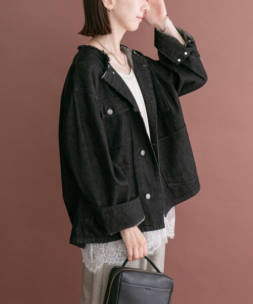 ITEMS URBANRESEARCH(アイテムズ アーバンリサーチ)の「デニムオーバーノーカラージャケット(デニムジャケット・レディース・BLK/BRN/IDG・Free)」の7枚目の写真
