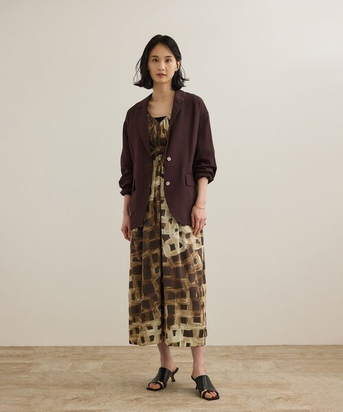 ROPE'（ロペ）の「レーヨンリネン ライトジャケット【セットアップパンツ・ワンピース対応】（テーラードジャケット・レディース・ブラウン/ネイビー・36/38）」の6枚目の写真