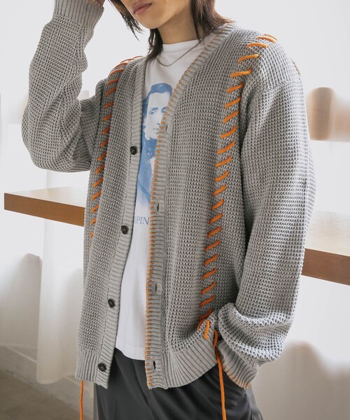 SENSE OF PLACE by URBAN RESEARCH（センスオブプレイスバイアーバンリサーチ）の「『ユニセックス』ブランケットステッチカーディガン（カーディガン/ボレロ・メンズ・L.GRAY/NAVY/PURPLE・M/L）」の20枚目の写真