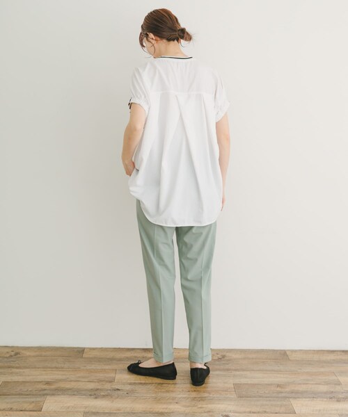 ITEMS URBANRESEARCH（アイテムズ アーバンリサーチ）の「ナイロンドッキングフレンチプルオーバー（Tシャツ/カットソー・レディース・NVY×OFF/OFF×BLK/MNT・FREE）」の10枚目の写真