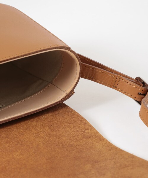 URBAN RESEARCH（アーバンリサーチ）の「RING SHOULDER（ショルダーバッグ・レディース・GOLD/BLACK・-）」の11枚目の写真