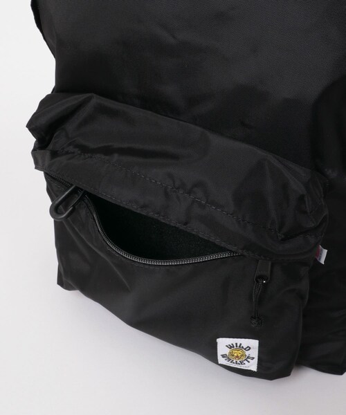 ITEMS URBANRESEARCH（アイテムズ アーバンリサーチ）の「WILD WALLETS　Day Pack（バックパック/リュック・メンズ・BLK/KHK/BLU/RED・-）」の9枚目の写真