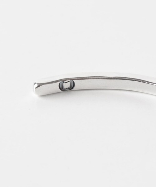URBAN RESEARCH Sonny Label（アーバンリサーチサニーレーベル）の「MANANAS　Square Bangle（ブレスレット・メンズ・SILVER・One）」の5枚目の写真