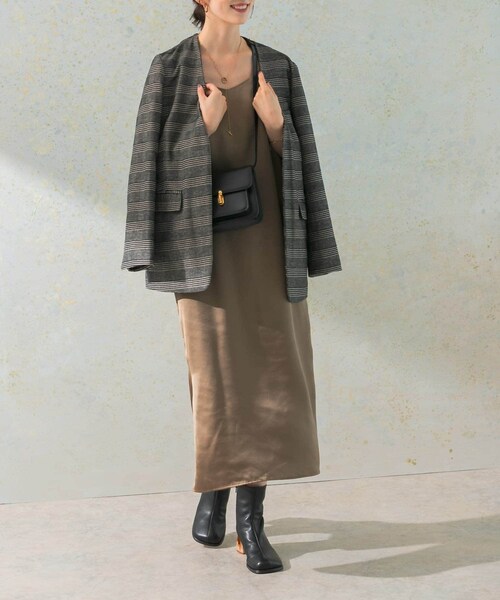 URBAN RESEARCH ROSSO（アーバンリサーチロッソ）の「サテンキャミワンピース（ワンピース・レディース・KHK.BROWN/L.BEIGE/BLUEGRAY・FREE）」の8枚目の写真