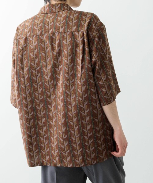 ITEMS URBANRESEARCH(アイテムズ アーバンリサーチ)の「リーフプリントオープンカラー半袖シャツ(シャツ/ブラウス・メンズ・BEG/BRN/BLK・M/L)」の17枚目の写真