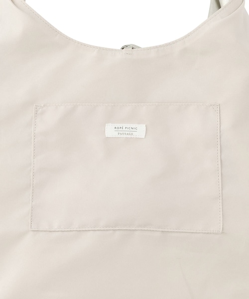 ROPE' PICNIC(ロペピクニック)の「洗えるバッグ シーンレスワンハンドルトートバッグ/A4対応・イージーケア(トートバッグ・レディース・ブラック/キナリ/シルバー系・F)」の15枚目の写真