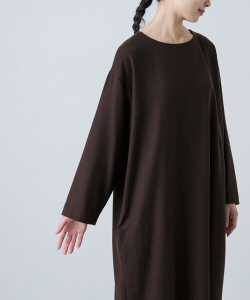 かぐれ(カグレ)の「WIRROW Botany wool dress(ワンピース・レディース・Mauve gray/Dark brown・1)」の11枚目の写真