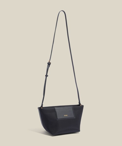 ROPE'（ロペ）の「【E'POR】BOAT BAG Mini/撥水・超軽量・26SS新型・新色追加（ショルダーバッグ・レディース・ブラック/ベージュ/ワイン・F）」の4枚目の写真