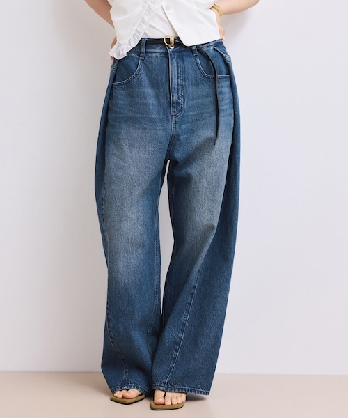 ADAM ET ROPE'(アダムエロペ)の「【WEB限定】・【サステナブル】タックディティールワイドデニムワイドパンツ(デニムパンツ・レディース・ブラック/ブルー/サックス・34/36/38)」の4枚目の写真