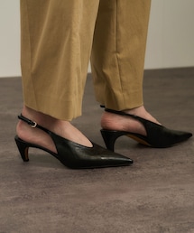【W S（ドゥーブル）】ゴートレザーバックストラップパンプス