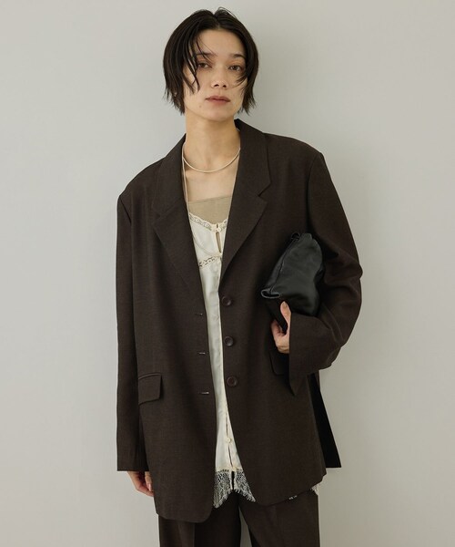 ADAM ET ROPE'(アダムエロペ)の「ビスコースウールエフォートレスジャケット / セットアップ対応(テーラードジャケット・レディース・ブラック/ブラウン・F)」の14枚目の写真