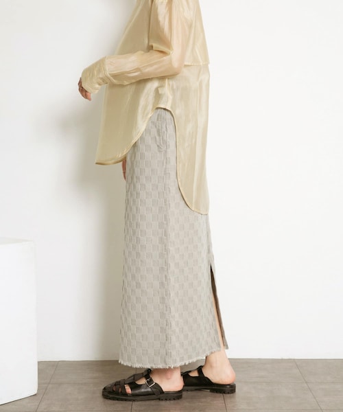 KBF（ケイビーエフ）の「チェッカーパターンデニムスカート（デニムスカート・レディース・BLUE/GRAY/BLACK・one）」の2枚目の写真