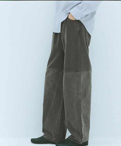 ADAM ET ROPE'(アダムエロペ)の「【公式サイト限定】【AMOMENTO for ADAM ET ROPE'】 別注DRAWSTRING DENIM PANTS(デニムパンツ・メンズ・ブラック/チャコール/ベージュ/ブルー系・L/M)」の8枚目の写真
