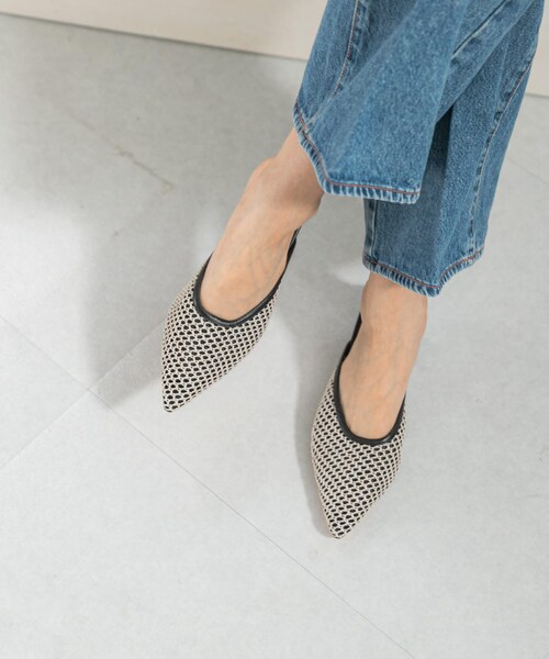 URBAN RESEARCH ROSSO（アーバンリサーチロッソ）の「Mollini　パンプス（パンプス・レディース・BLKCREAM・36/37/38）」の3枚目の写真