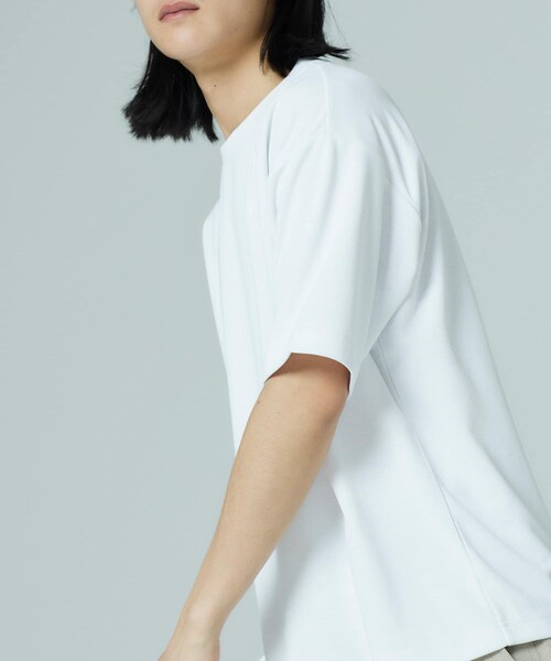 ITEMS URBANRESEARCH(アイテムズ アーバンリサーチ)の「『UR TECH ひやサラクール』 ライトポンチ トップス(Tシャツ/カットソー・メンズ・BLU/OFF/BLK/GREIGE/GRN・S/M/L/XL)」の7枚目の写真