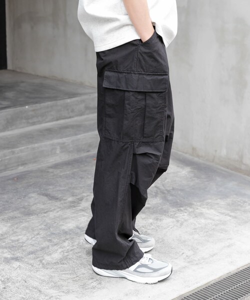 URBAN RESEARCH DOORS（アーバンリサーチドアーズ）の「FORK&SPOON　ミリタリーポケットパンツ（その他パンツ・メンズ・BLACK/GRAY・4/5）」の18枚目の写真