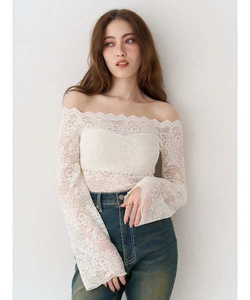 EVRIS（エヴリス）の「スカラップオフショルレーストップス（シャツ/ブラウス・レディース・ホワイト/ブラック・F）」の6枚目の写真